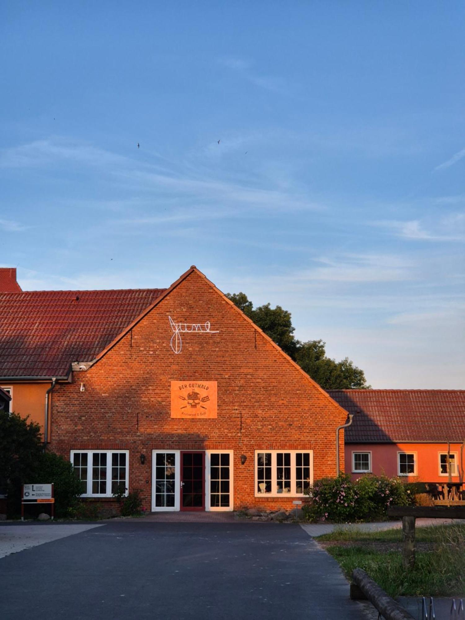Project June - Ehemals Landgasthof Jueterbog Exteriér fotografie